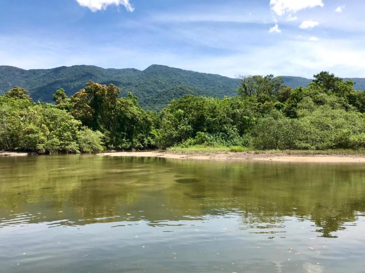 Villa Casa A Beira Do Rio Jaguareguava Na Mata Atlantica Em Bertioga Sp Exterior foto