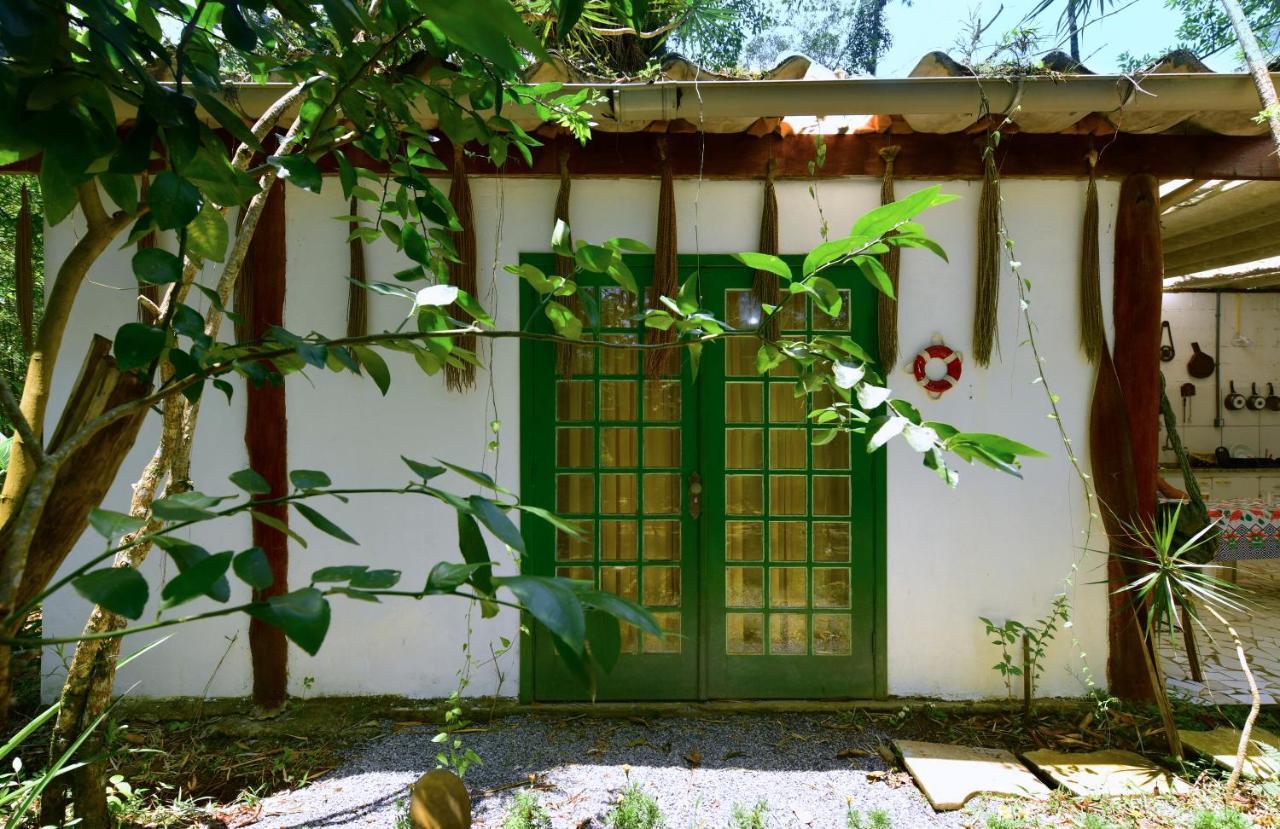 Villa Casa A Beira Do Rio Jaguareguava Na Mata Atlantica Em Bertioga Sp Exterior foto