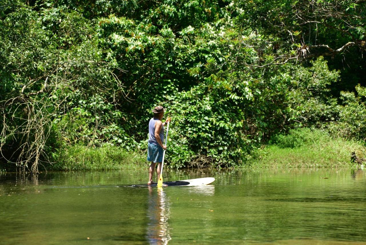 Villa Casa A Beira Do Rio Jaguareguava Na Mata Atlantica Em Bertioga Sp Exterior foto