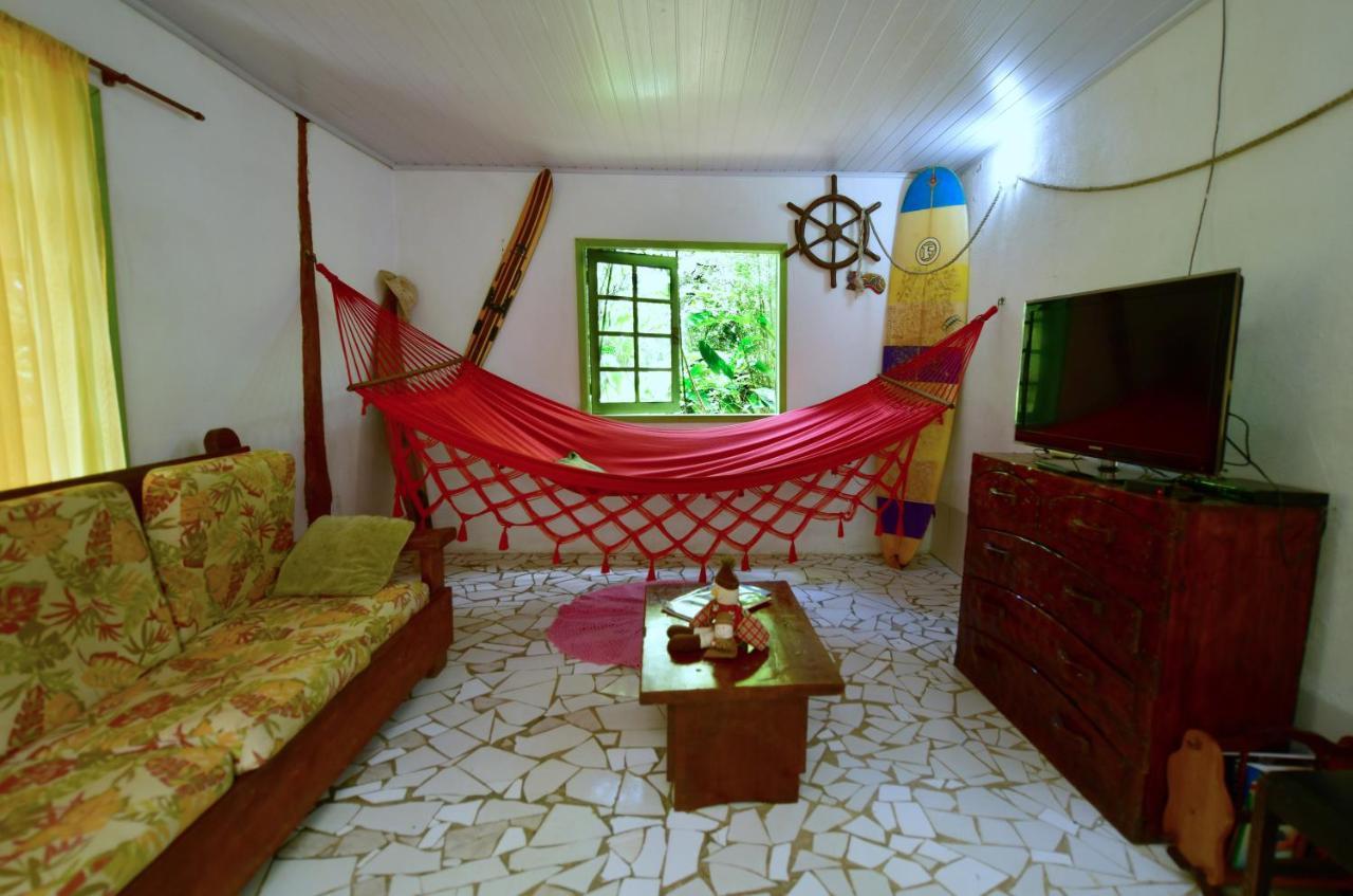 Villa Casa A Beira Do Rio Jaguareguava Na Mata Atlantica Em Bertioga Sp Exterior foto